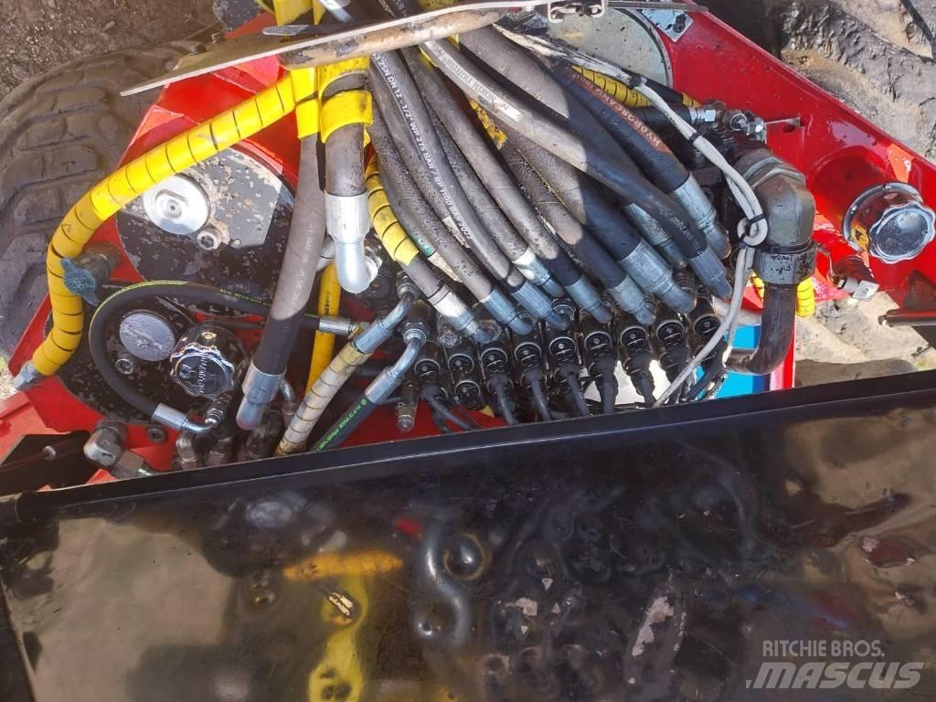 Komatsu 941.1 حصادات