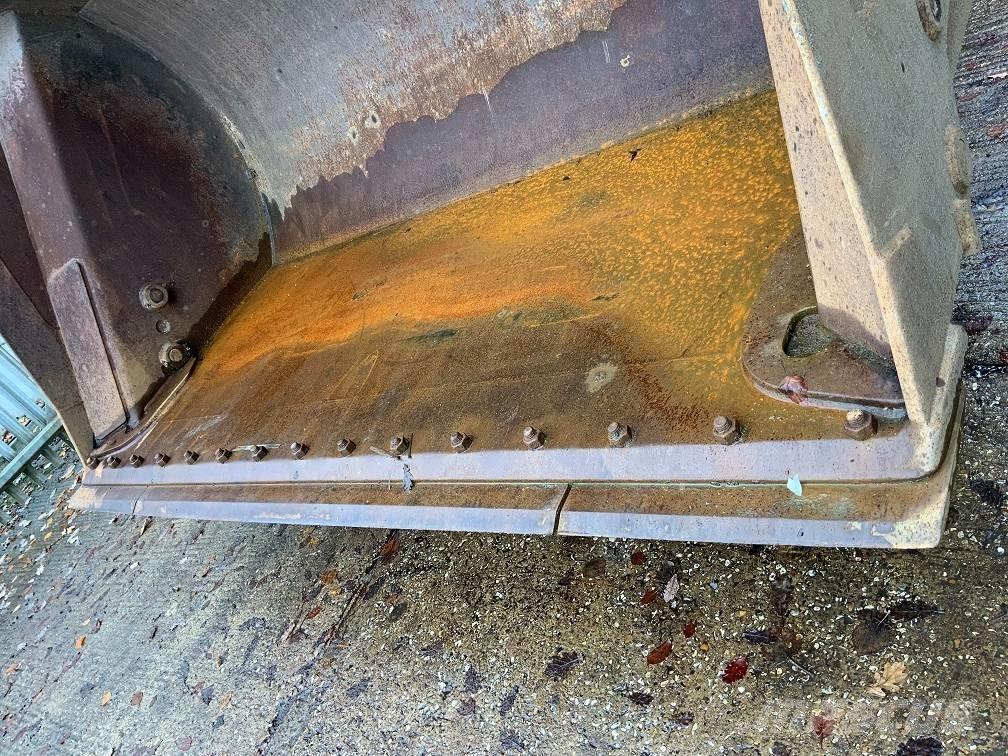 JCB 457 HT لوادر بعجل