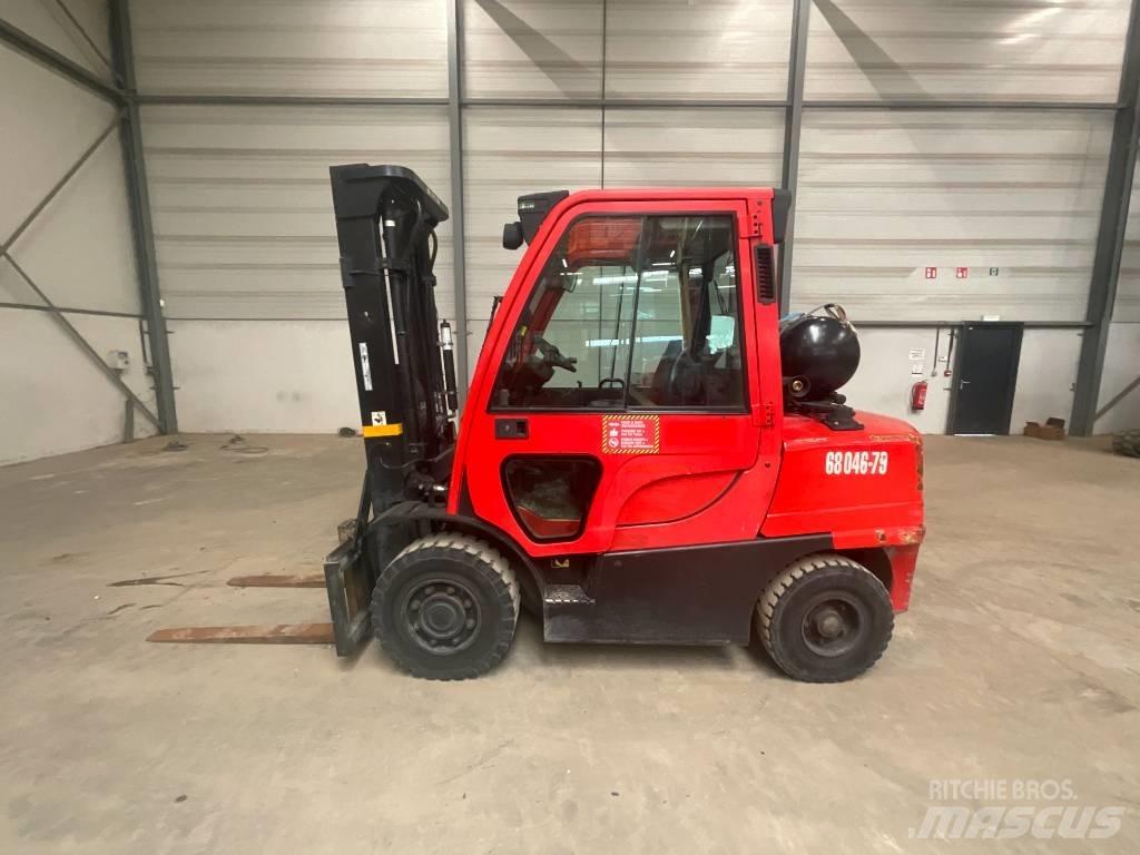 Hyster H 4.50 FT S 5 شاحنات LPG
