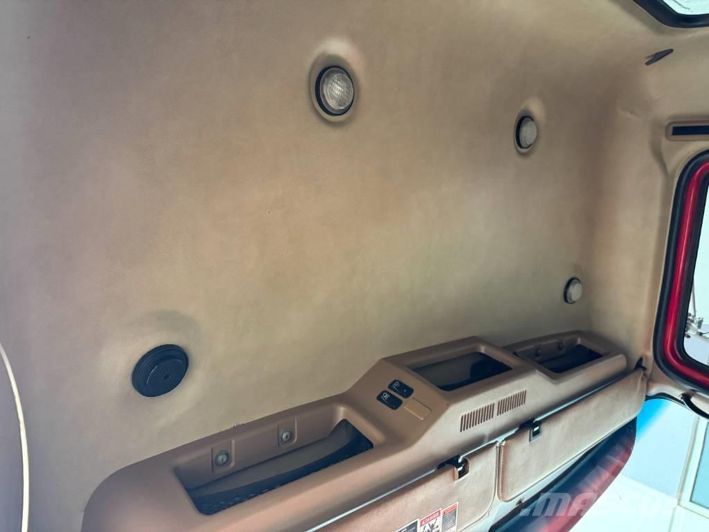 Mack GU 713 شاحنات قلابة