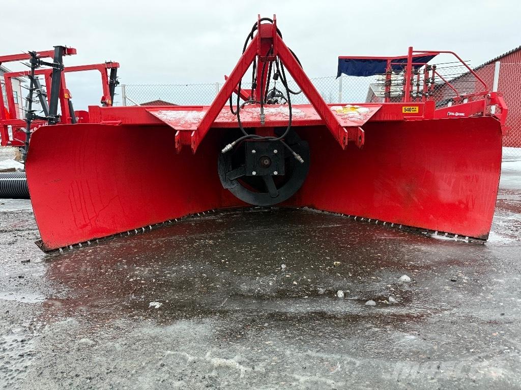 Varila Steel TR 250 قاذفات الجليد