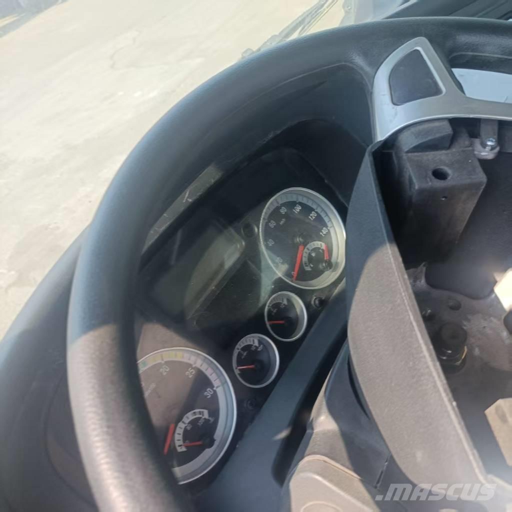 Howo 371 6x4 وحدات الجر