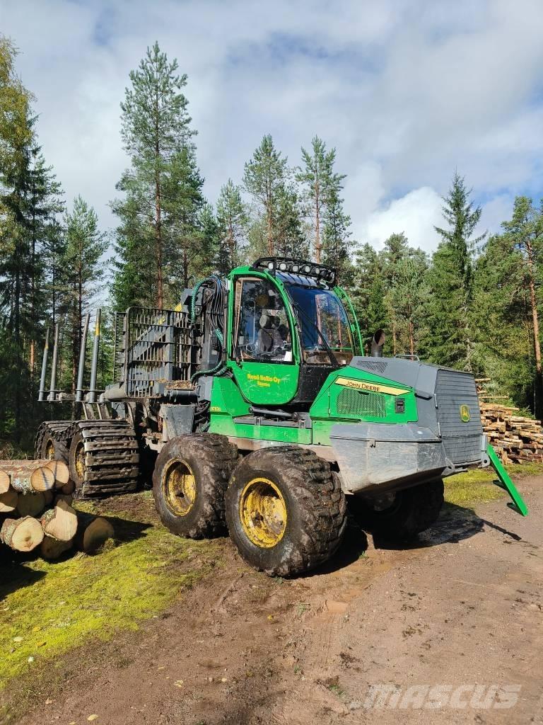 John Deere 1010G شاحنات