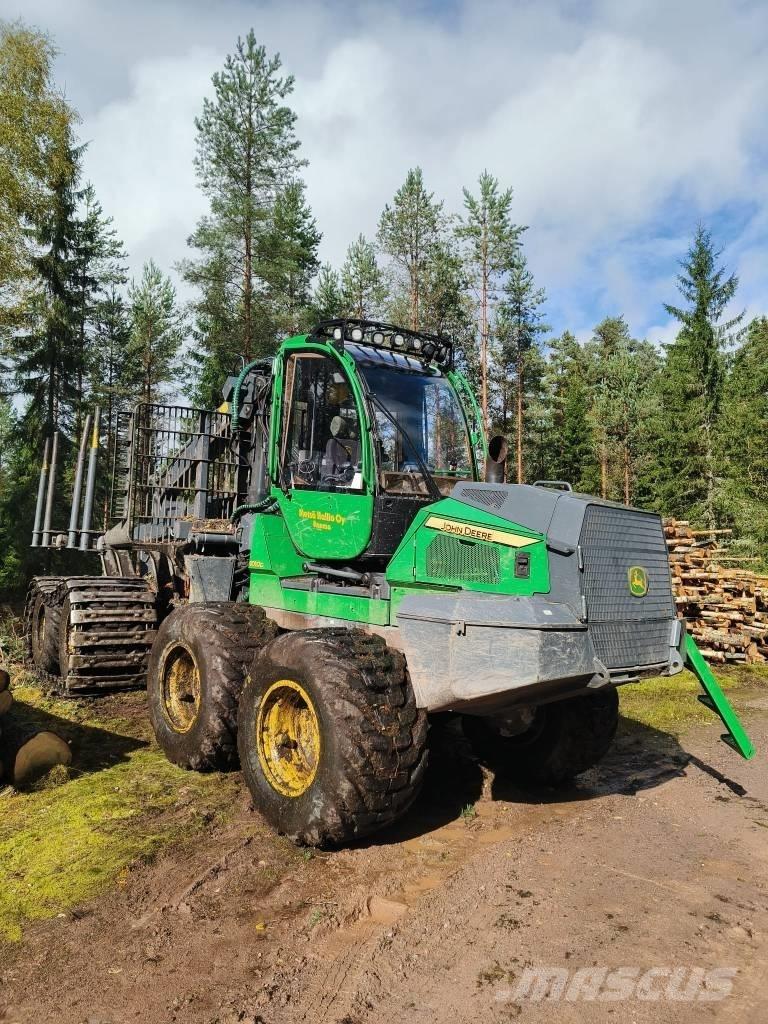 John Deere 1010G شاحنات
