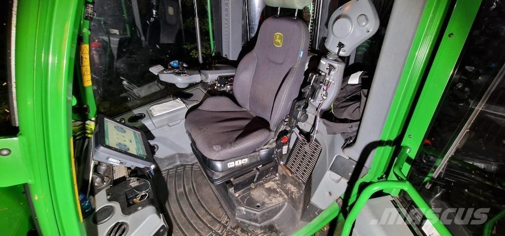 John Deere 1010G شاحنات
