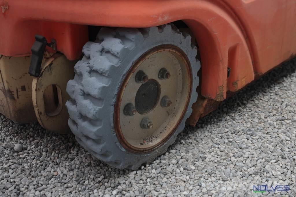 JLG Toucan 1010 رافعات مقصية الشكل