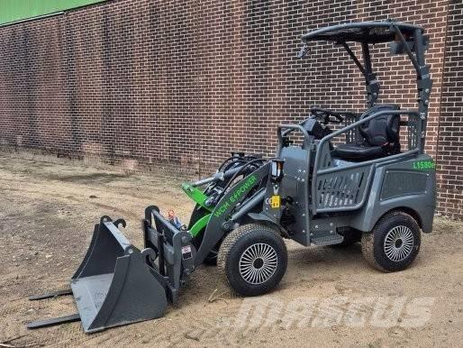 WCM L1580e لوادر وحفارات أمامية