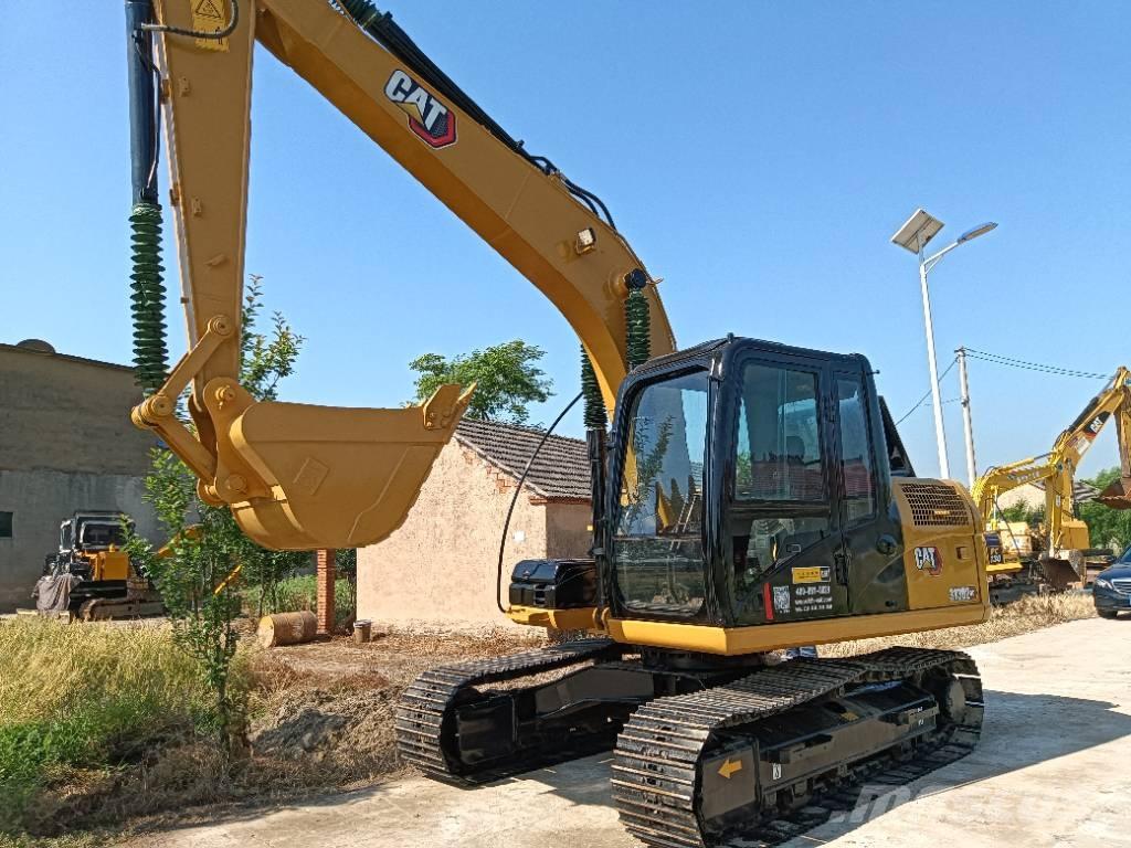 CAT 313 D حفارات زحافة