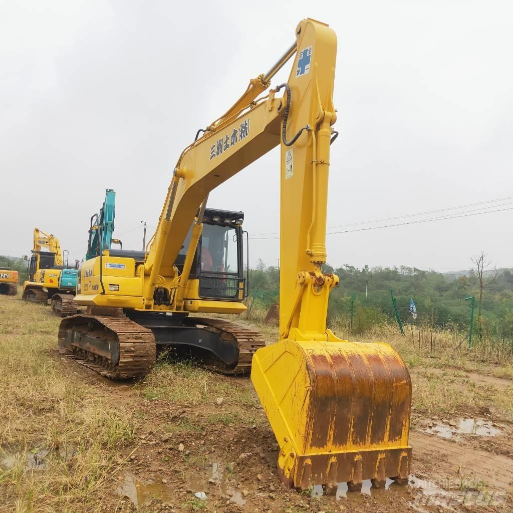 Komatsu PC200-8 حفارات زحافة