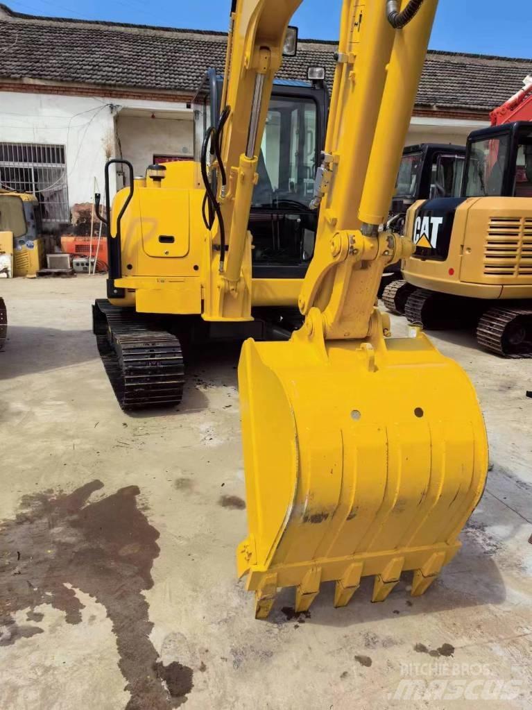 Komatsu PC56 حفارات صغيرة أقل من 7 طن (حفارات صغيرة)