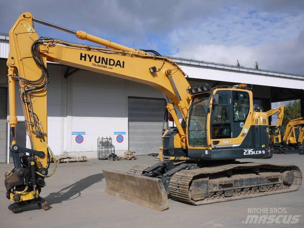 Hyundai R 235 LCRD-9 حفارات زحافة