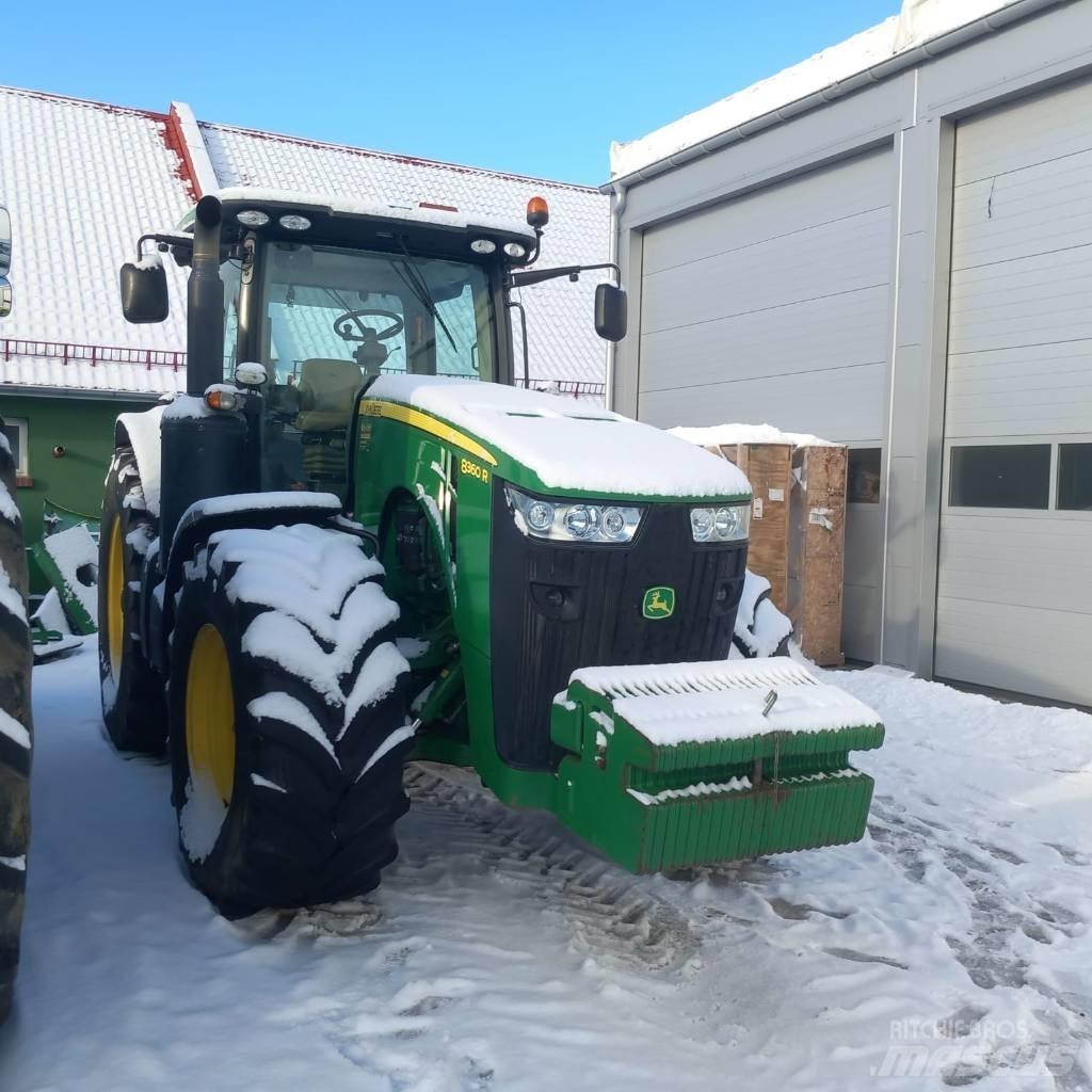 John Deere 8360 R الجرارات