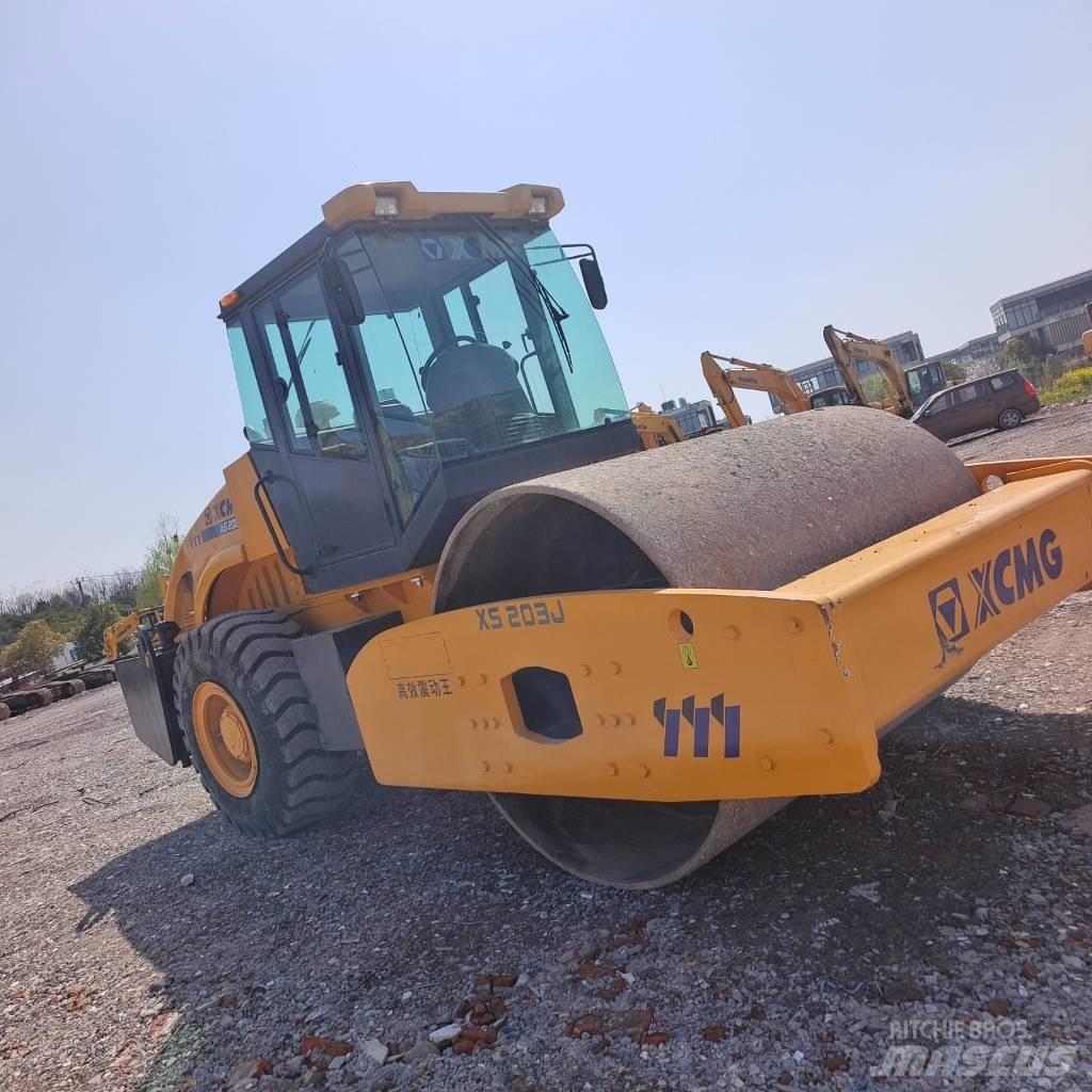XCMG XS203J مداحل أحادية الأسطوانة