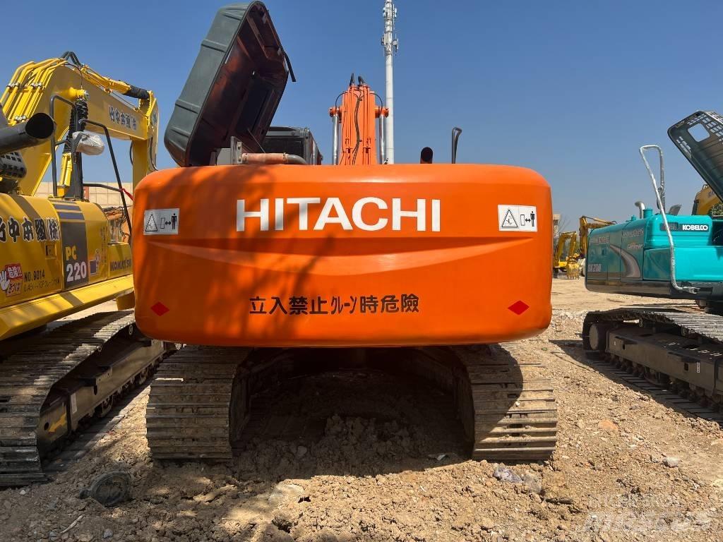 Hitachi ZX 240-3 حفارات زحافة