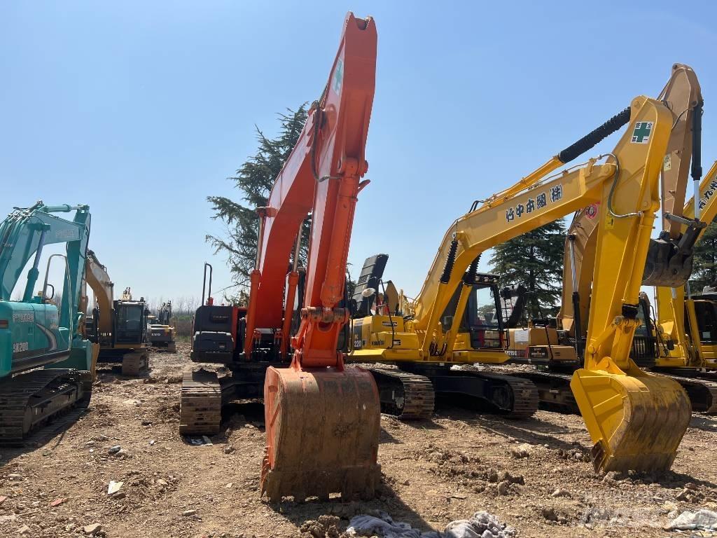 Hitachi ZX 240-3 حفارات زحافة