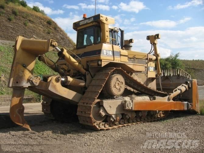 CAT D9R بلدوزرات مجنزرة