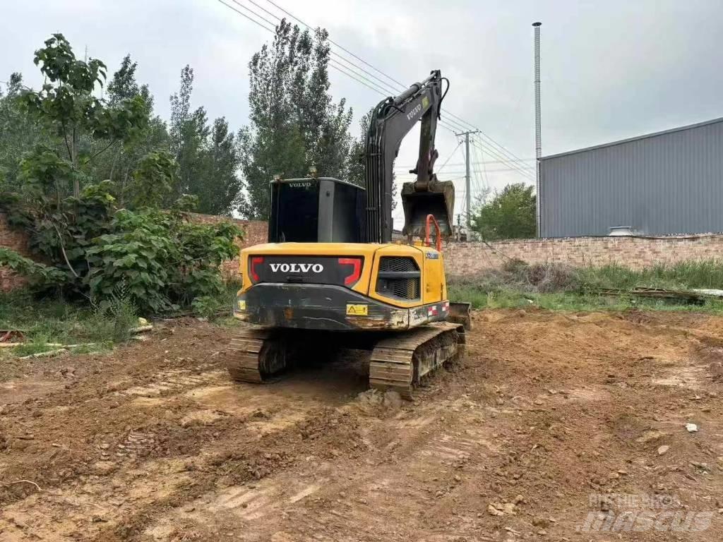 Volvo EC80 حفارات زحافة