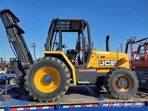 JCB 930 شاحنات الطرق الوعرة