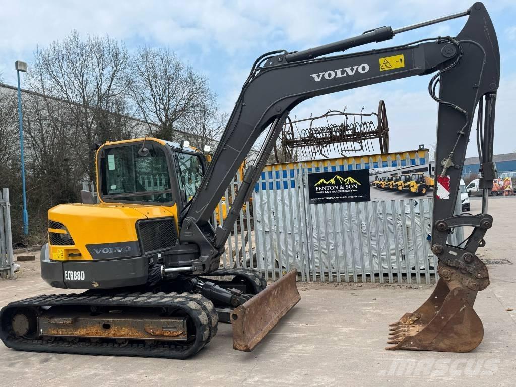 Volvo ECR 88 حفارات وسط 7 طن - 12 طن