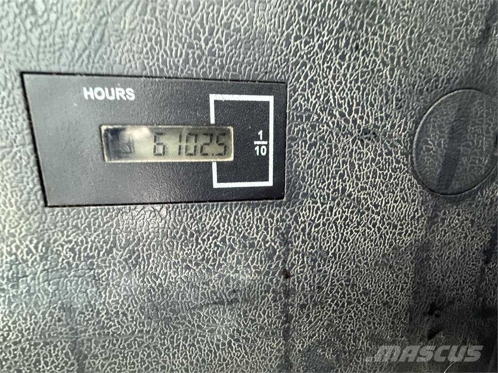 Hyundai HX140 HWC حفارات زحافة