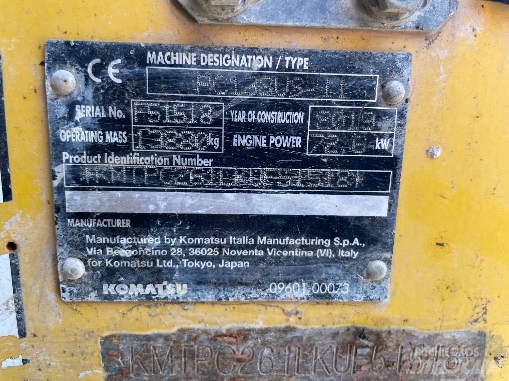 Komatsu PC 138 US-11 حفارات زحافة