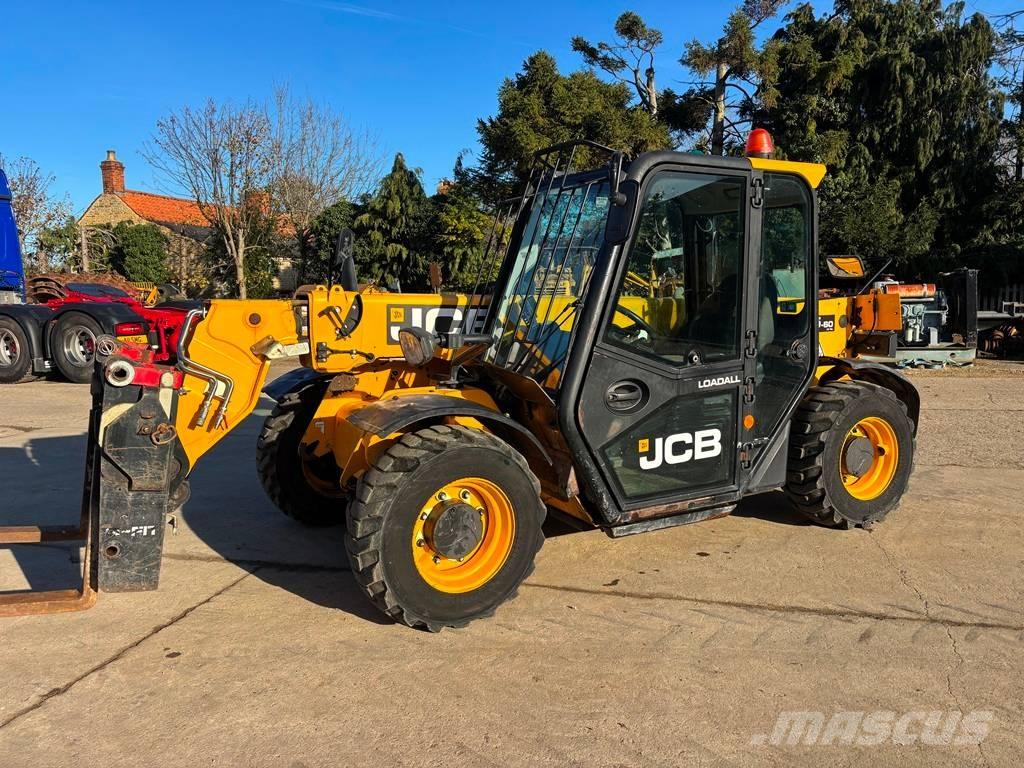 JCB 525-60 مناولات متداخلة