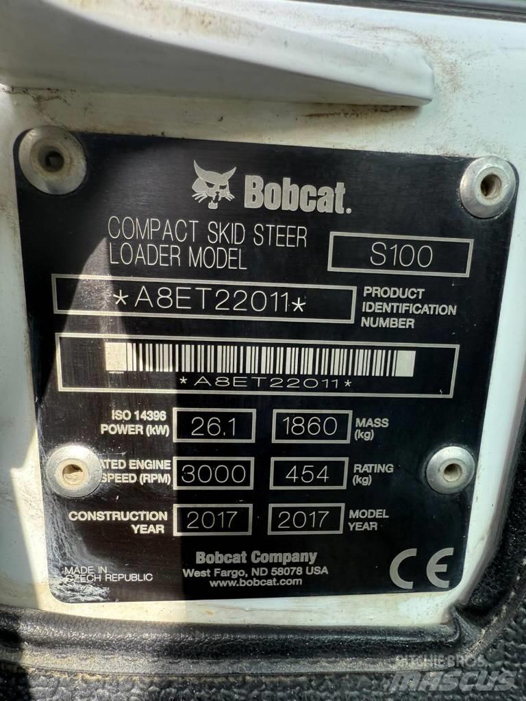 Bobcat S 100 لوادر انزلاقية التوجيه