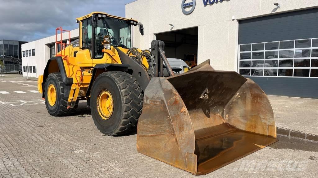 Volvo L180H لوادر بعجل