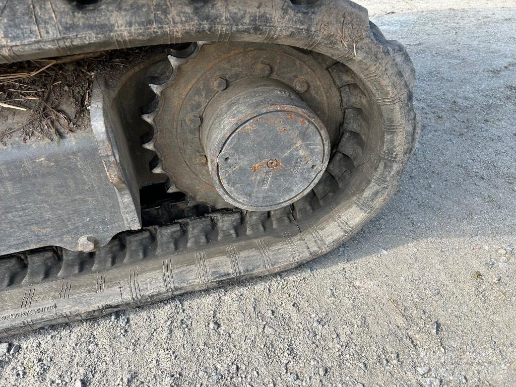 Volvo EC 25 حفارات صغيرة أقل من 7 طن (حفارات صغيرة)