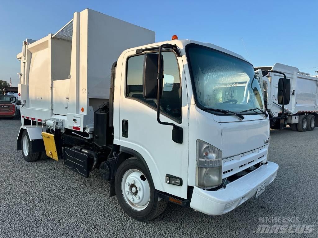 Isuzu NRR شاحنات المخلفات