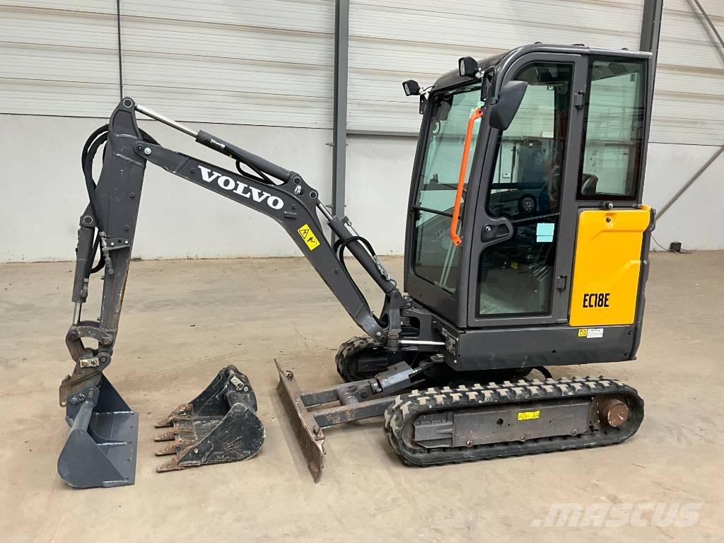 Volvo EC 18 E حفارات صغيرة أقل من 7 طن (حفارات صغيرة)