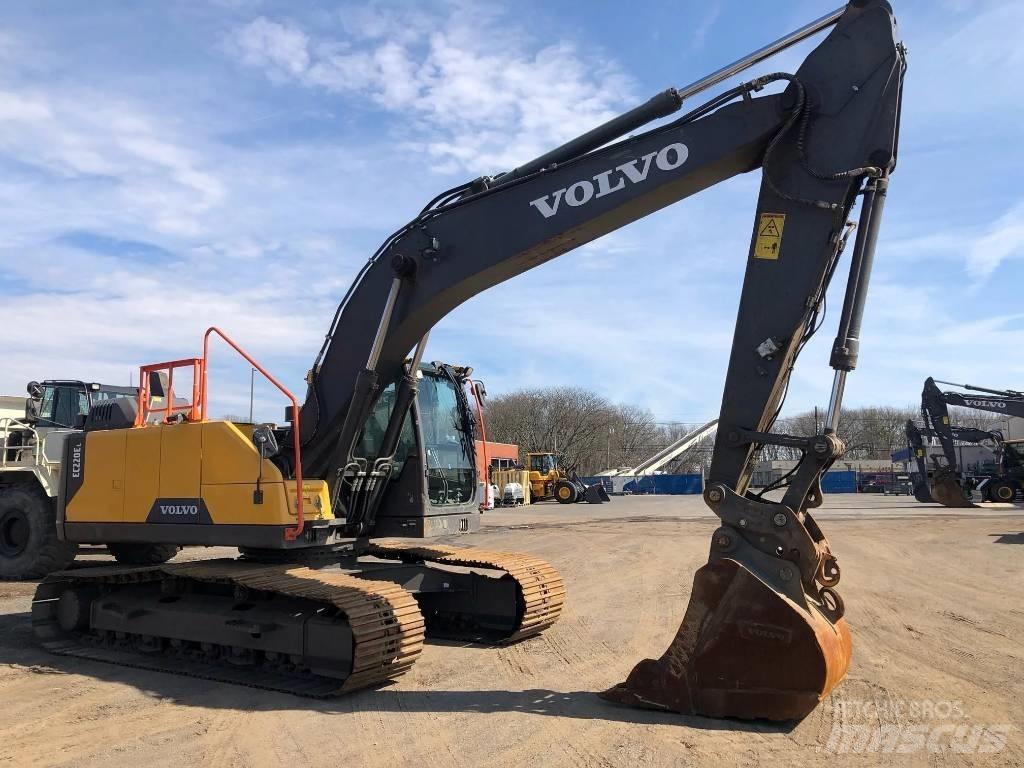 Volvo EC 220 EL حفارات وسط 7 طن - 12 طن