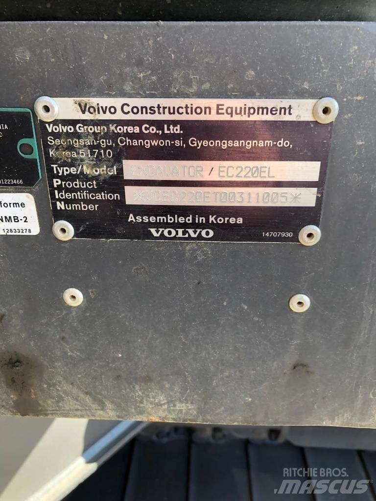 Volvo EC 220 EL حفارات وسط 7 طن - 12 طن