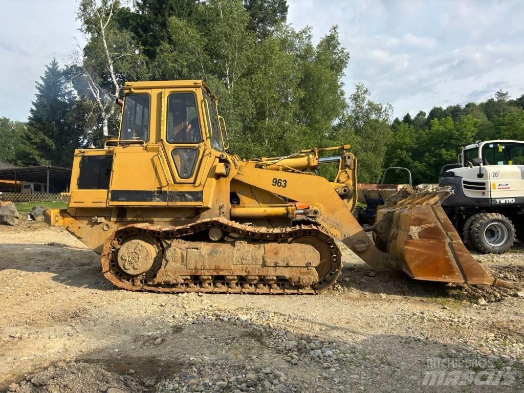 CAT 963 لوادر زحافة