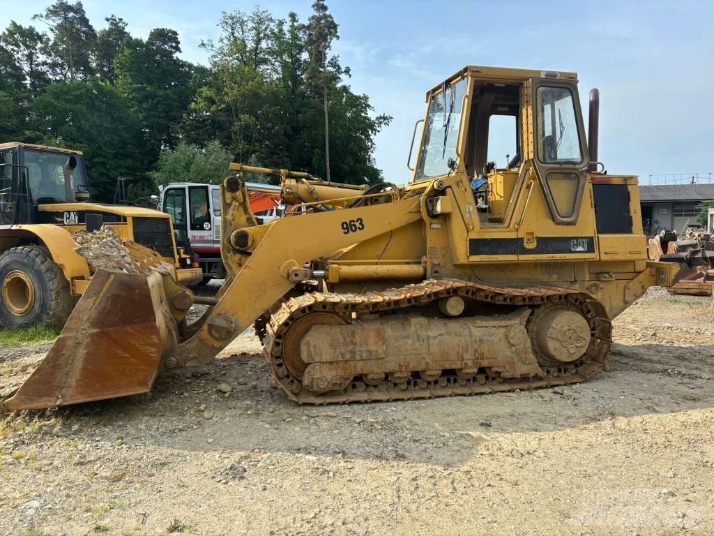 CAT 963 لوادر زحافة