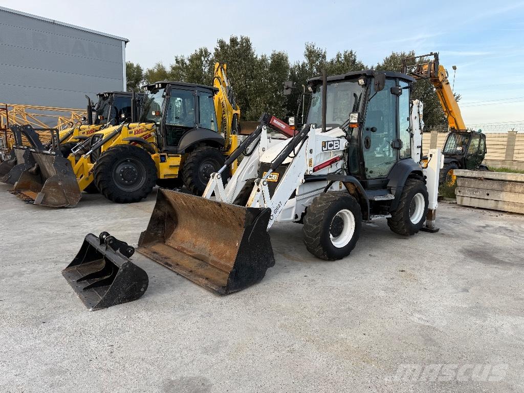 JCB 3 CX لوادر ذات جرافات عكسية