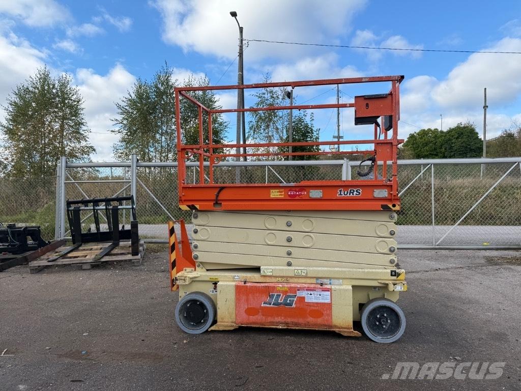 JLG 10 RS رافعات مقصية الشكل