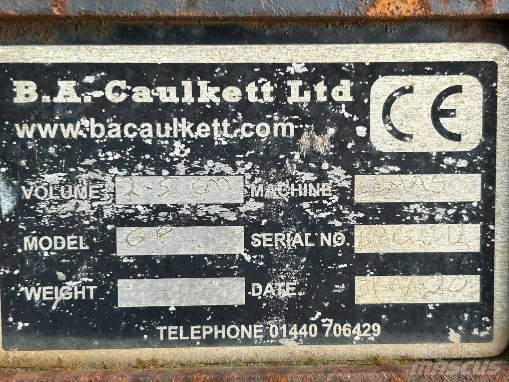  B A Caulkett Bucket أخرى