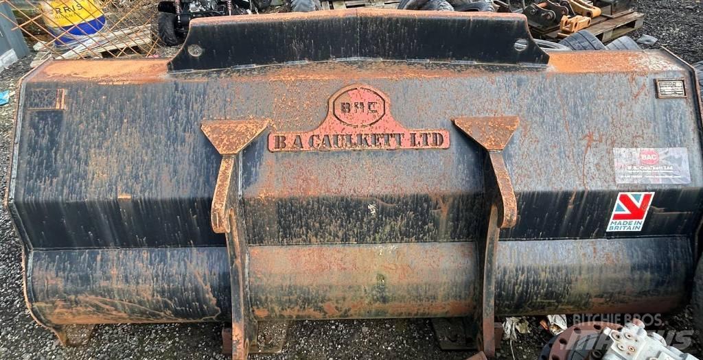  B A Caulkett Bucket أخرى