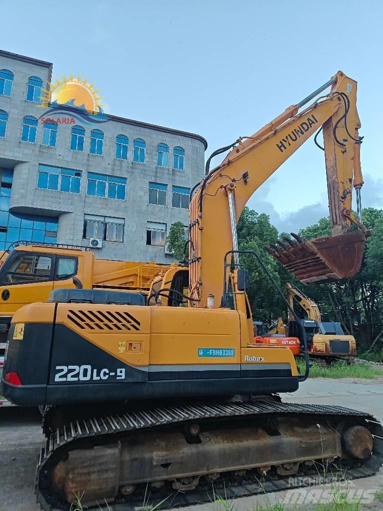 Hyundai R 220LC-9S حفارات زحافة