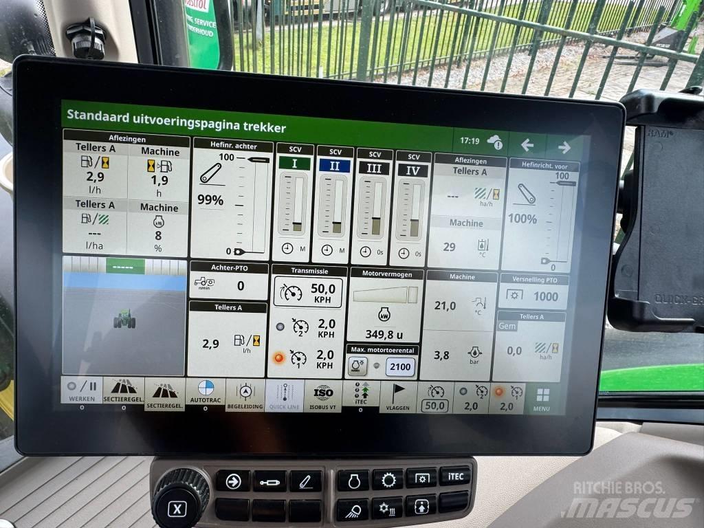 John Deere 6R 150 الجرارات