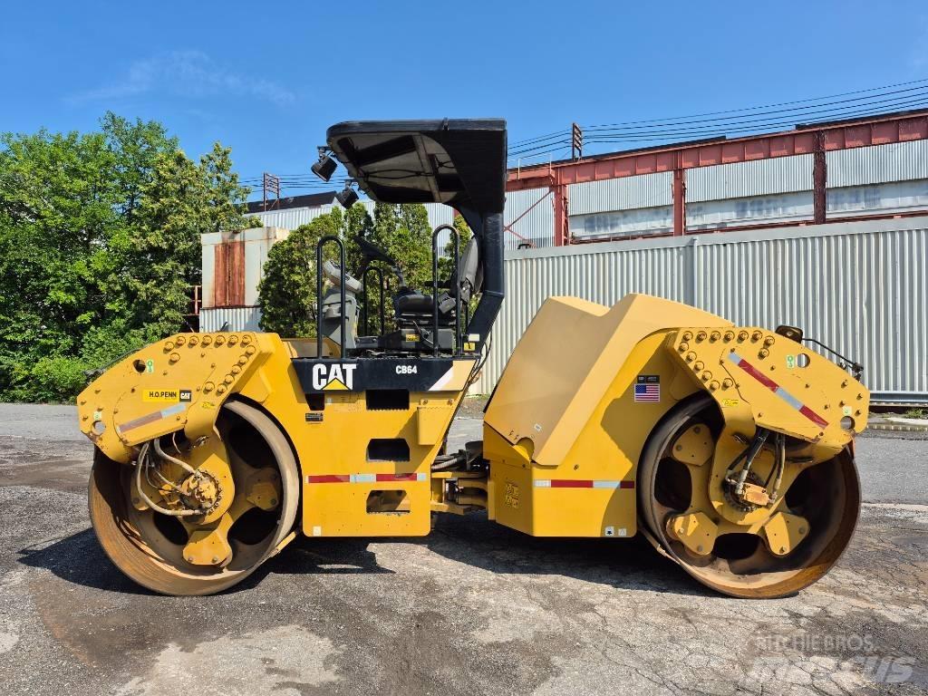 CAT CB 64 مداحل ثنائية الاسطوانة