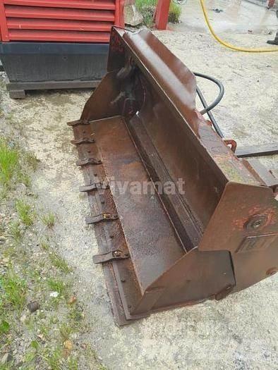 CAT 908 دلاء