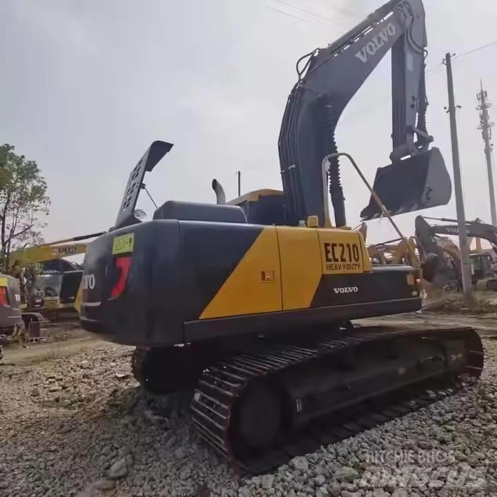 Volvo EC 210 حفارات زحافة