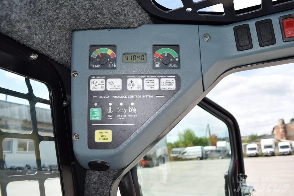 Bobcat S 175 لوادر انزلاقية التوجيه