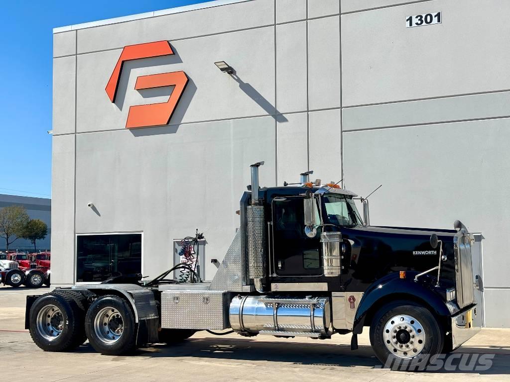 Kenworth W 900 وحدات الجر