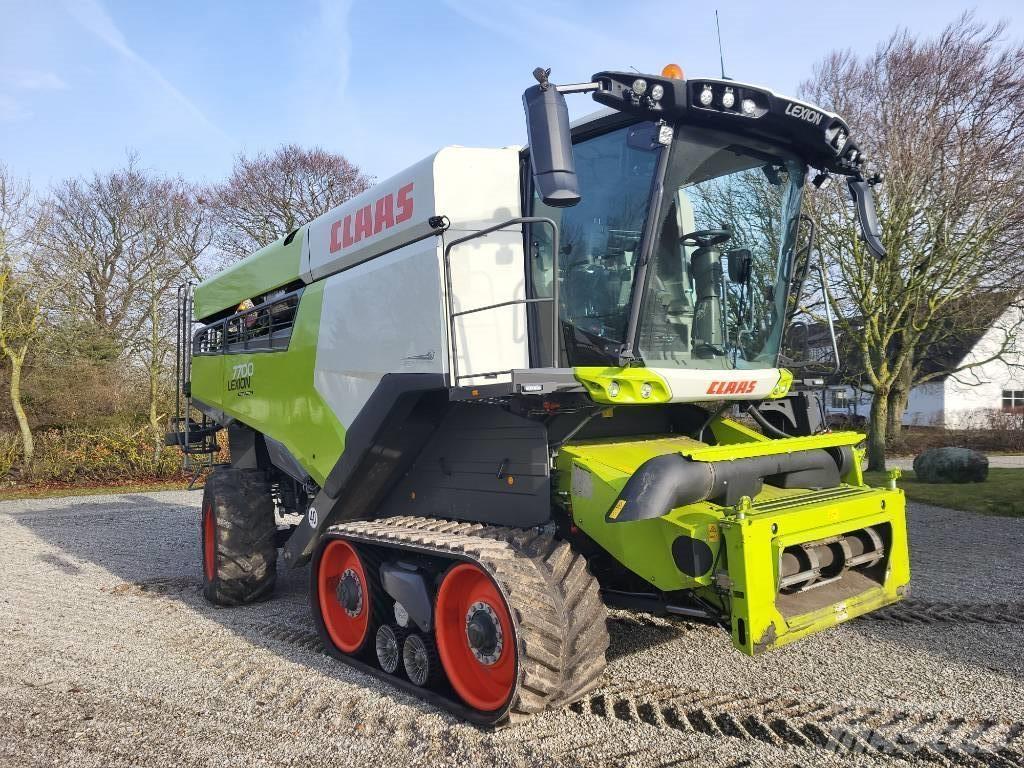 CLAAS Lexion 7700 TT حصادات