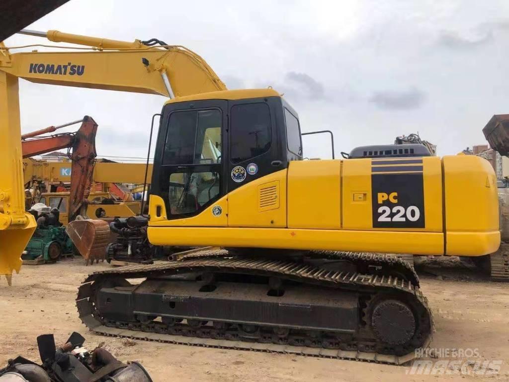 Komatsu PC 220-7 حفارات زحافة
