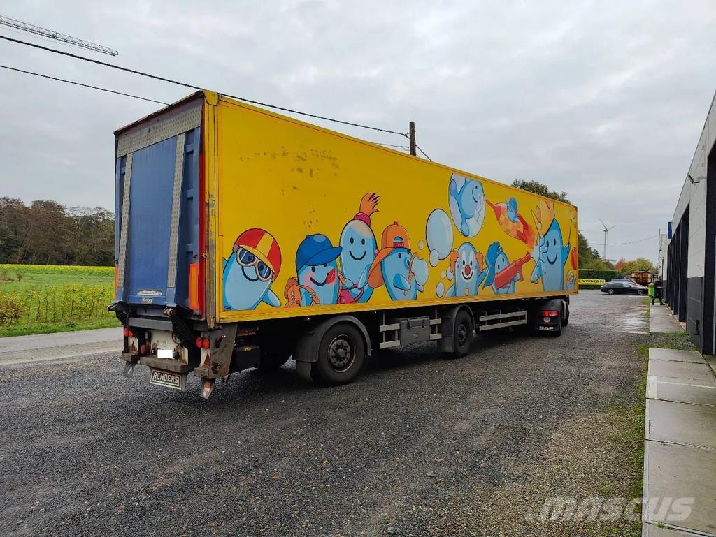 Renders Steering نصف مقطورات ذات هيكل صندوقي