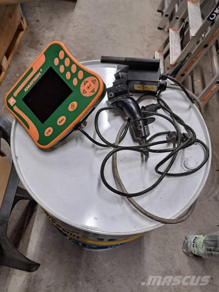 Amazone Ux 3200 20m الرشاشات